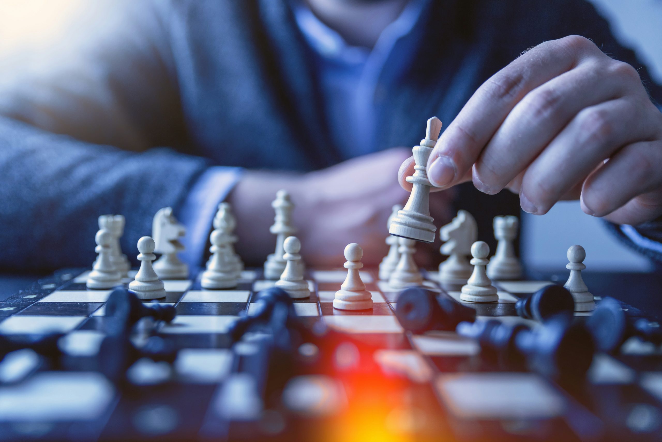 Stratégie cabinet avocat : développez votre activité avec ADVISEE 1 jeshoots com fzOITuS1DIQ unsplash scaled